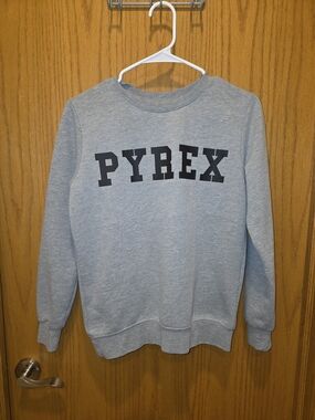 Pyrex Men's Light Gray Crewneck Sweatshirt